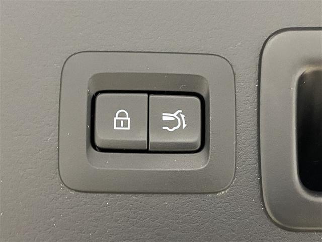 �y�p���[�o�b�N�h�A�z�X�C�b�`�ЂƂŊJ�\�ȓd���̃o�b�N�h�A�ł��B���ݍ��ݖh�~�@�\���t���Ă��Ĉ��S���v���X�I