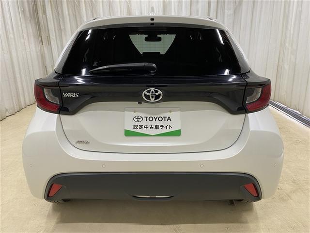 ヤリス Ｘ　４ＷＤ　メモリーナビ　ミュージックプレイヤー接続可　バックカメラ　衝突被害軽減システム　ＥＴＣ　ワンオーナー（20枚目）