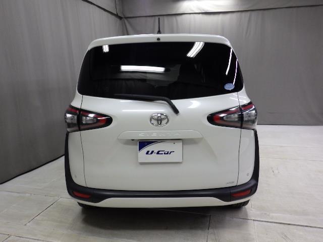 シエンタ G 4WD フルセグ メモリーナビ DVD再生 後席モニター バックカメラ 衝突被害軽減システム ドラレコ 両側電動スライド LEDヘッドランプ ウオークスルー 乗車定員6人 3列シート ワンオーナー(3枚目)