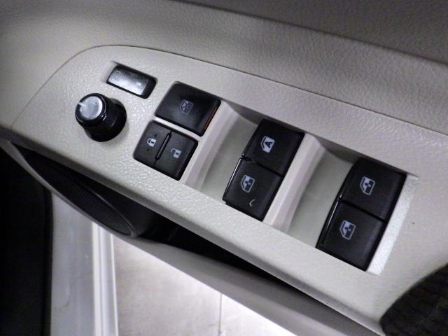 シエンタ G 4WD フルセグ メモリーナビ DVD再生 後席モニター バックカメラ 衝突被害軽減システム ドラレコ 両側電動スライド LEDヘッドランプ ウオークスルー 乗車定員6人 3列シート ワンオーナー(16枚目)