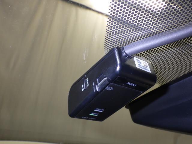 シエンタ G 4WD フルセグ メモリーナビ DVD再生 後席モニター バックカメラ 衝突被害軽減システム ドラレコ 両側電動スライド LEDヘッドランプ ウオークスルー 乗車定員6人 3列シート ワンオーナー(18枚目)