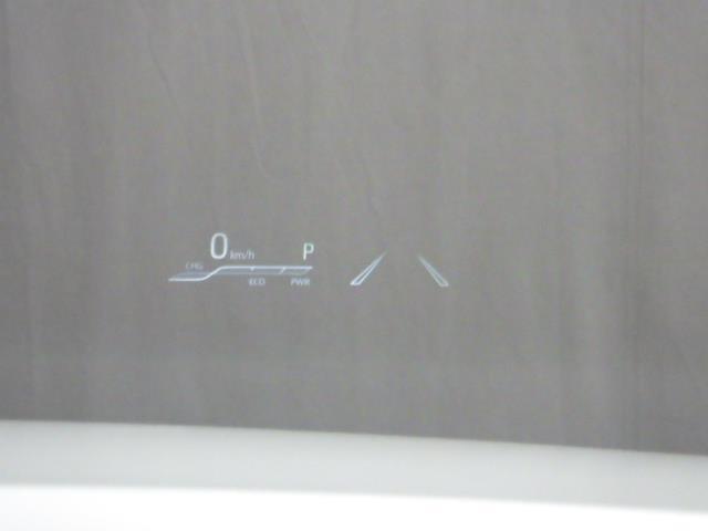 クラウンハイブリッド ＲＳアドバンス　Ｆｏｕｒ　革シート　サンルーフ　４ＷＤ　フルセグ　メモリーナビ　ＤＶＤ再生　ミュージックプレイヤー接続可　バックカメラ　衝突被害軽減システム　ＥＴＣ　ドラレコ　ＬＥＤヘッドランプ　ワンオーナー　フルエアロ（22枚目）