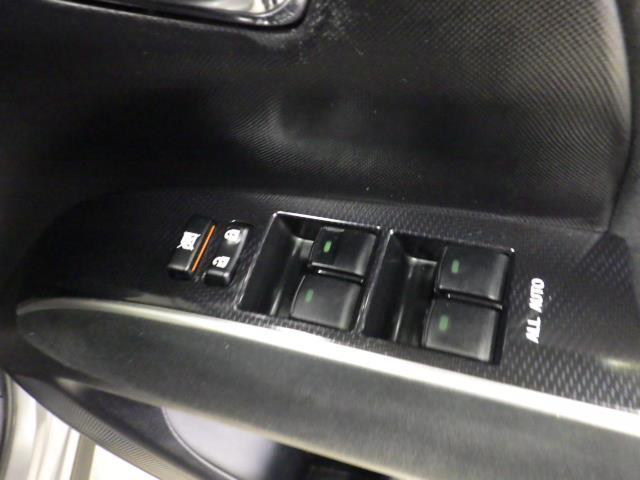 エスティマ アエラス　４ＷＤ　ワンセグ　メモリーナビ　バックカメラ　ＥＴＣ　乗車定員８人　３列シート（16枚目）