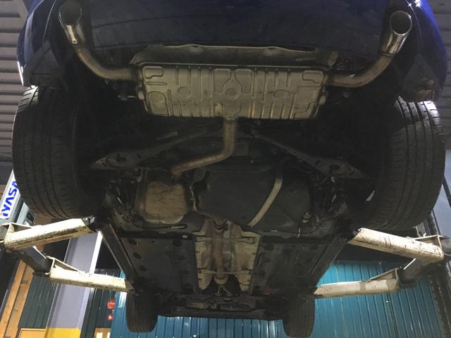 ディーラー車 ターボ 純正フルセグナビ HID(20枚目)