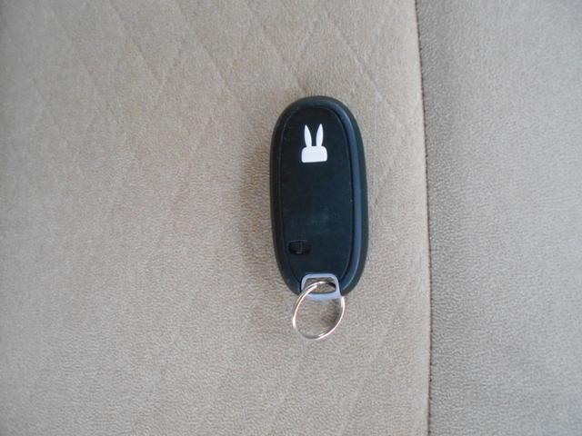 アルトラパン Ｘ　４ＷＤ　８インチナビ　Ｂｌｕｅｔｏｏｔｈ　ＥＴＣ　衝突被害軽減システム　オートライト　ＨＩＤ　スマートキー　アイドリングストップ　シートヒーター　ベンチシート　ＣＶＴ　盗難防止システム　ＡＢＳ　ＥＳＣ（22枚目）