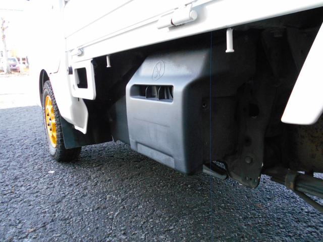 NT100クリッパートラック DX農繁仕様 4WD デフロック 5速MT ETC エアコン パワステ 運転席エアバッグ 助手席エアバッグ スタッドレスタイヤあります(20枚目)