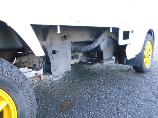 NT100クリッパートラック DX農繁仕様 4WD デフロック 5速MT ETC エアコン パワステ 運転席エアバッグ 助手席エアバッグ スタッドレスタイヤあります(22枚目)