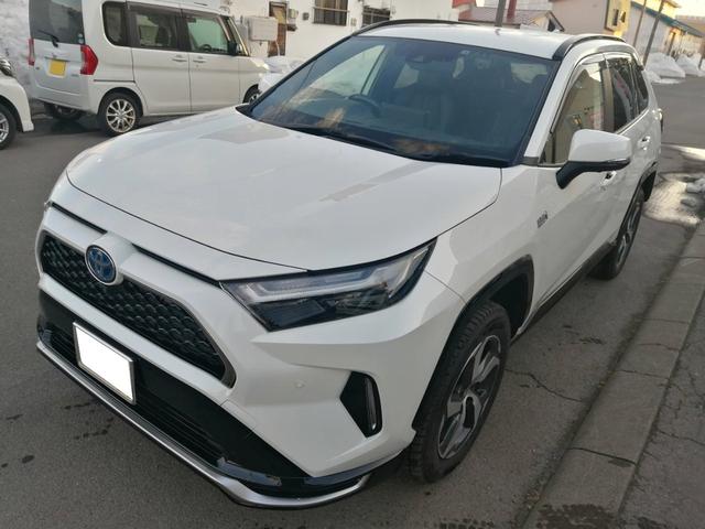 ＲＡＶ４ ＰＨＶ Ｇ　Ｚ　４ＷＤ　ドライブレコーダー　バックカメラ　フロントカメラ　クリアランスソナー　オートクルーズコントロール　レーンアシスト　パワーシート　衝突被害軽減システム　ＴＶ　オートマチックハイビーム（2枚目）