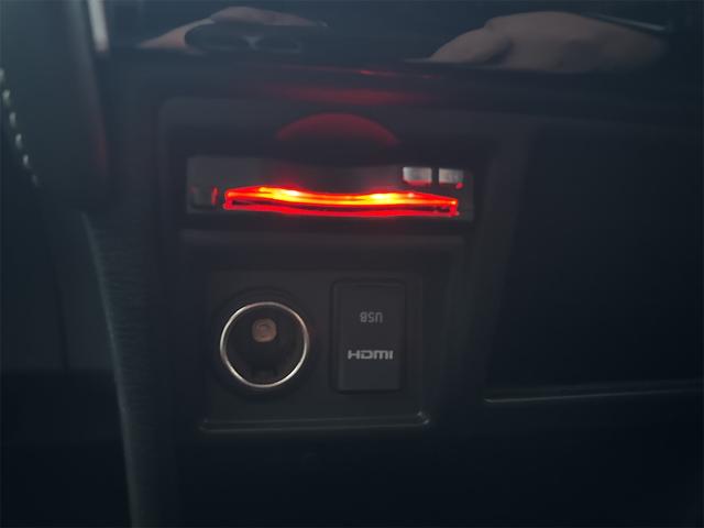 デリカＤ：５ シャモニー　４ＷＤ　ＥＴＣ　バックカメラ　ＴＶ　オートクルーズコントロール　レーンアシスト　衝突被害軽減システム　両側電動スライドドア　オートライト　ＬＥＤヘッドランプ　電動リアゲート　スマートキー（4枚目）