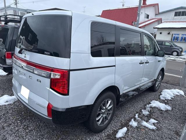 デリカＤ：５ シャモニー　４ＷＤ　ＥＴＣ　バックカメラ　ＴＶ　オートクルーズコントロール　レーンアシスト　衝突被害軽減システム　両側電動スライドドア　オートライト　ＬＥＤヘッドランプ　電動リアゲート　スマートキー（15枚目）