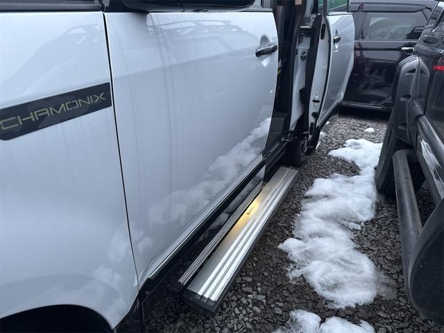 デリカＤ：５ シャモニー　４ＷＤ　ＥＴＣ　バックカメラ　ＴＶ　オートクルーズコントロール　レーンアシスト　衝突被害軽減システム　両側電動スライドドア　オートライト　ＬＥＤヘッドランプ　電動リアゲート　スマートキー（18枚目）