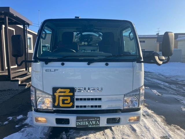 エルフトラック ３．５ＫＬタンクローリー　４ＷＤ　ＭＴ　後輪ダブル　バックカメラ　アイドリングストップ　電動格納ミラー　エアコン　運転席エアバッグ（3枚目）
