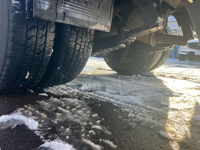 エルフトラック ３．５ＫＬタンクローリー　４ＷＤ　ＭＴ　後輪ダブル　バックカメラ　アイドリングストップ　電動格納ミラー　エアコン　運転席エアバッグ（36枚目）