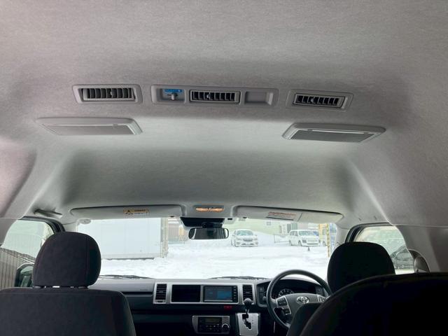 ハイエースワゴン グランドキャビン　４ＷＤ　ＥＴＣ　バックカメラ　ナビ　レーンアシスト　衝突被害軽減システム　スライドドア　オートマチックハイビーム　オートライト　キーレスエントリー　電動格納ミラー　ＡＴ（31枚目）