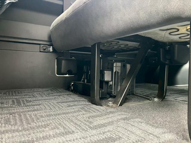 ハイエースワゴン グランドキャビン　４ＷＤ　ＥＴＣ　バックカメラ　ナビ　レーンアシスト　衝突被害軽減システム　スライドドア　オートマチックハイビーム　オートライト　キーレスエントリー　電動格納ミラー　ＡＴ（33枚目）