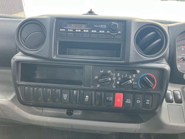 ダイナトラック タンクローリー　３．７５ＫＬ　２室　４ＷＤ　ＭＴ　後輪ダブル　ＥＳＣ　エアコン　パワーウィンドウ　運転席エアバッグ（27枚目）