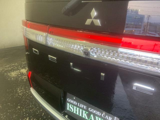 デリカＤ：５ Ｐ　４ＷＤ　ＥＴＣ　全周囲カメラ　ナビ　オートステップ　オートクルーズコントロール　レーンアシスト　衝突被害軽減システム　両側電動スライドドア　オートマチックハイビーム　オートライト（50枚目）