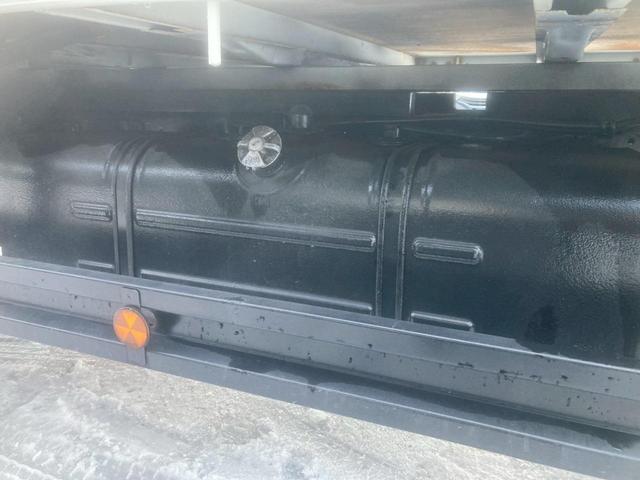 ダイナトラック ２ｔワイドキャブロング　４ＷＤ　トラック　ＭＴ　後輪ダブル　ドライブレコーダー　ＥＴＣ　エアコン　パワーウィンドウ　運転席エアバッグ（32枚目）