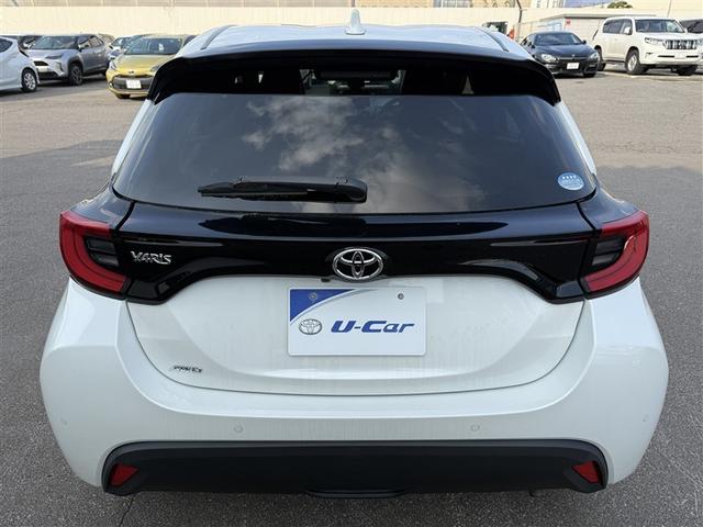 ヤリス Ｚ　４ＷＤ　バックカメラ　衝突被害軽減システム　ワンオーナー（5枚目）