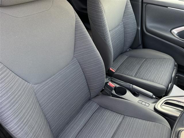 ヤリス Ｚ　４ＷＤ　バックカメラ　衝突被害軽減システム　ワンオーナー（21枚目）