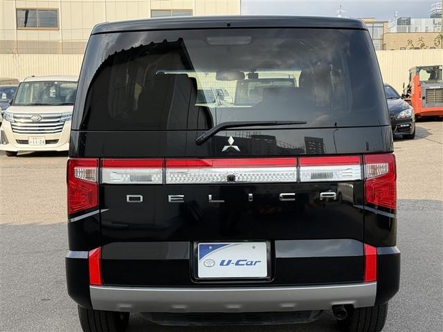 デリカD:5 P 4WD フルセグ メモリーナビ DVD再生 バックカメラ 衝突被害軽減システム 両側電動スライド LEDヘッドランプ 乗車定員8人 3列シート ディーゼル(5枚目)