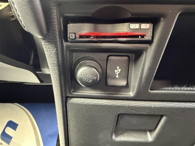 デリカD:5 P 4WD フルセグ メモリーナビ DVD再生 バックカメラ 衝突被害軽減システム 両側電動スライド LEDヘッドランプ 乗車定員8人 3列シート ディーゼル(15枚目)