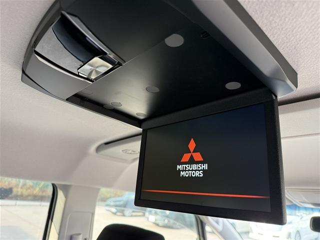 デリカD:5 P 4WD フルセグ メモリーナビ DVD再生 バックカメラ 衝突被害軽減システム 両側電動スライド LEDヘッドランプ 乗車定員8人 3列シート ディーゼル(20枚目)