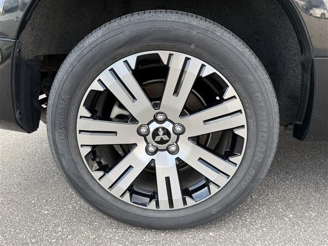 デリカD:5 P 4WD フルセグ メモリーナビ DVD再生 バックカメラ 衝突被害軽減システム 両側電動スライド LEDヘッドランプ 乗車定員8人 3列シート ディーゼル(21枚目)