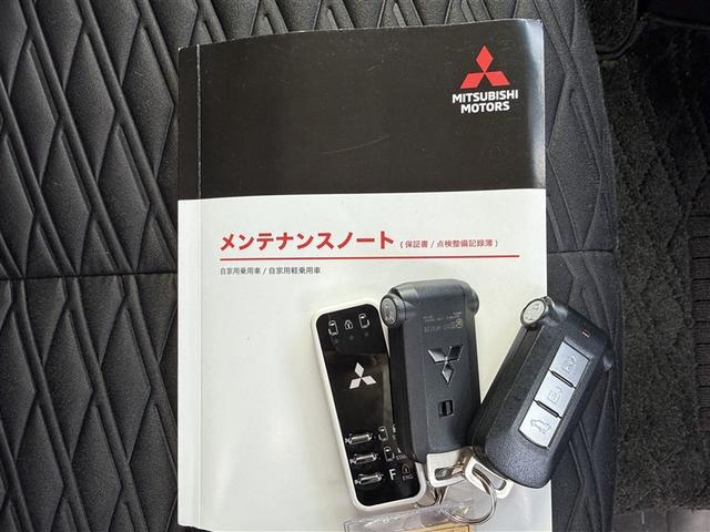 デリカD:5 P 4WD フルセグ メモリーナビ DVD再生 バックカメラ 衝突被害軽減システム 両側電動スライド LEDヘッドランプ 乗車定員8人 3列シート ディーゼル(22枚目)