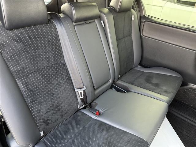 ヴォクシー ＺＳ　煌ＩＩＩ　４ＷＤ　フルセグ　メモリーナビ　ＤＶＤ再生　バックカメラ　衝突被害軽減システム　両側電動スライド　ＬＥＤヘッドランプ　乗車定員８人　３列シート　ワンオーナー　アイドリングストップ（17枚目）