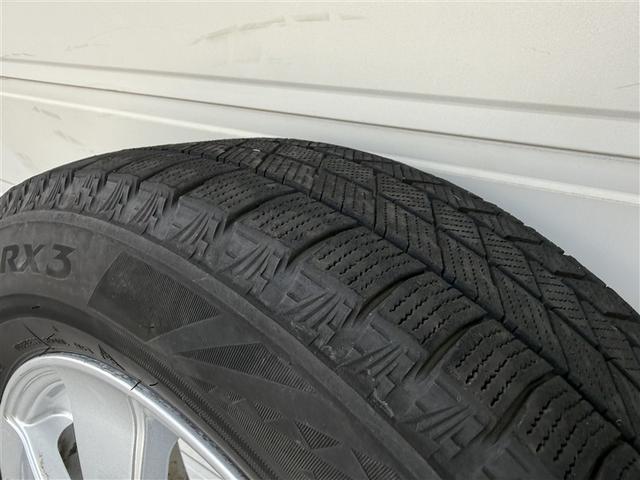 ヴォクシー ＺＳ　煌ＩＩＩ　４ＷＤ　フルセグ　メモリーナビ　ＤＶＤ再生　バックカメラ　衝突被害軽減システム　両側電動スライド　ＬＥＤヘッドランプ　乗車定員８人　３列シート　ワンオーナー　アイドリングストップ（21枚目）