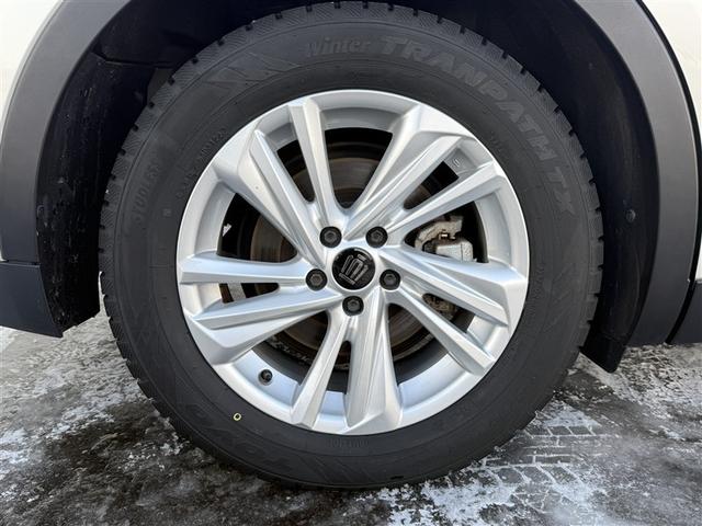 クラウンクロスオーバー Ｇアドバンスド　４ＷＤ　フルセグ　メモリーナビ　バックカメラ　衝突被害軽減システム　ＥＴＣ　ＬＥＤヘッドランプ　ワンオーナー（22枚目）