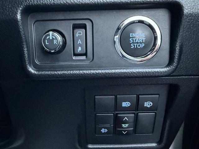 ランドクルーザープラド ＴＸ　Ｌパッケージ　革シート　４ＷＤ　フルセグ　メモリーナビ　バックカメラ　衝突被害軽減システム　ＥＴＣ　ＬＥＤヘッドランプ　ワンオーナー　ディーゼル（20枚目）