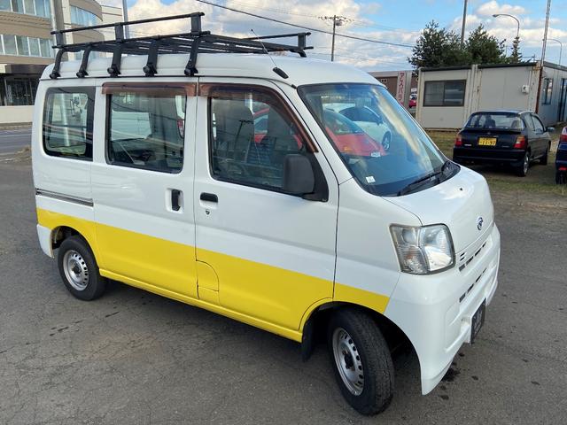 ハイゼットカーゴ 　４ＷＤ　ハイルーフ　マニュアル車　ルーフキャリア（3枚目）