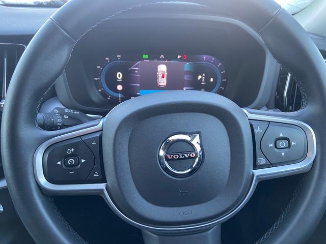 ＸＣ６０ Ｂ５　ＡＷＤ　モーメンタム（5枚目）