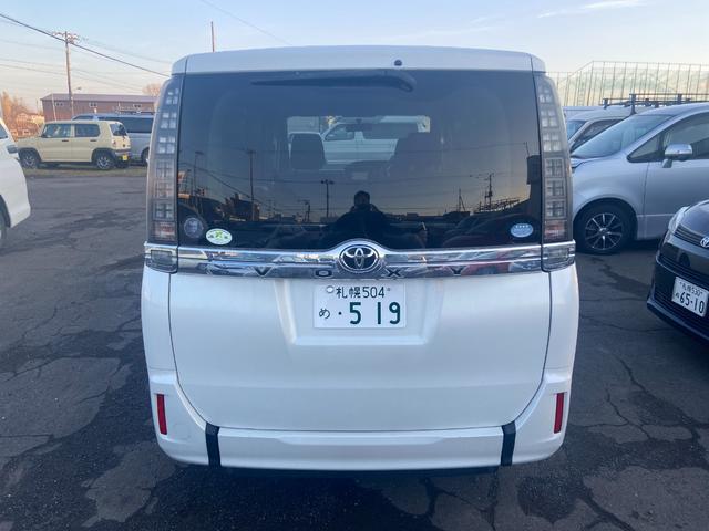 ヴォクシー Ｘ　４ＷＤ　車椅子移動車（5枚目）