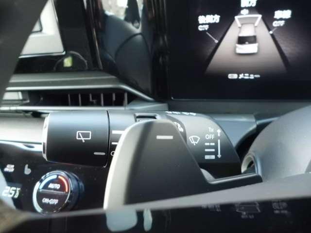 セレナ ＸＶ　プロパイロット・アランドビューモニター・スマートルームミラー・エマージェンシーブレーキ・踏み間違い防止・両側パワードアー・シートヒーター・ＬＥＤライト（11枚目）