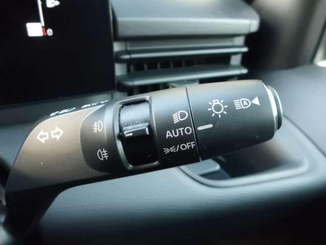 セレナ ＸＶ　プロパイロット・アランドビューモニター・スマートルームミラー・エマージェンシーブレーキ・踏み間違い防止・両側パワードアー・シートヒーター・ＬＥＤライト（12枚目）