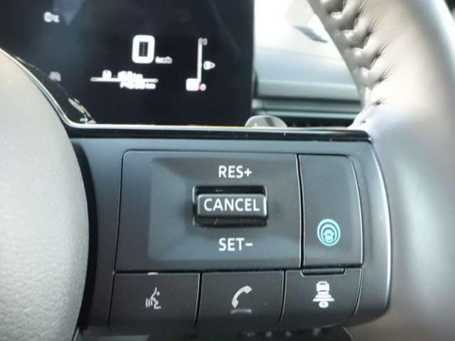 セレナ ＸＶ　プロパイロット・アランドビューモニター・スマートルームミラー・エマージェンシーブレーキ・踏み間違い防止・両側パワードアー・シートヒーター・ＬＥＤライト（13枚目）