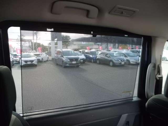 セレナ ＸＶ　プロパイロット・アランドビューモニター・スマートルームミラー・エマージェンシーブレーキ・踏み間違い防止・両側パワードアー・シートヒーター・ＬＥＤライト（19枚目）