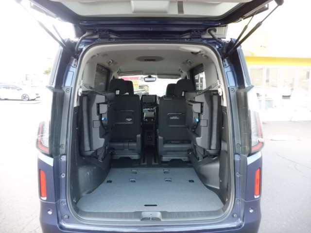 セレナ ＸＶ　プロパイロット・アランドビューモニター・スマートルームミラー・エマージェンシーブレーキ・踏み間違い防止・両側パワードアー・シートヒーター・ＬＥＤライト（20枚目）