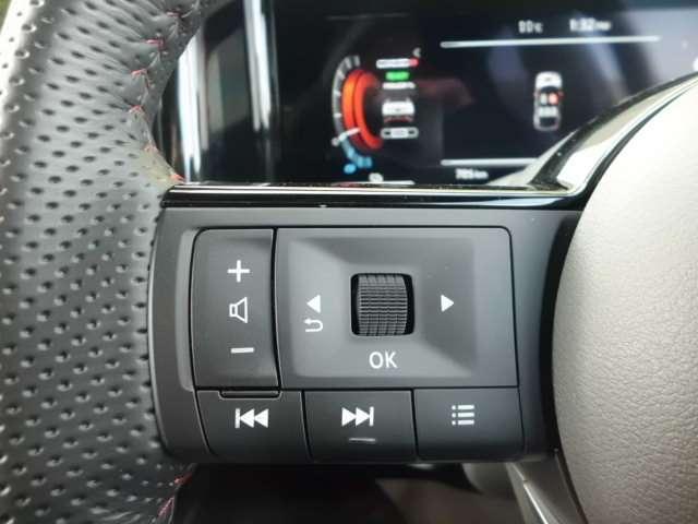 オーラ ニスモ チューンドe-パワー4WD 試乗車UP・プロパイロット・BOSEサウンド・メーカーナビ・地デジ・アラウンドビュー・スマートルームミラー・エマ―ジェーシーブレーキ・踏み間違い防止機能・シートヒーター・LEDライト(13枚目)