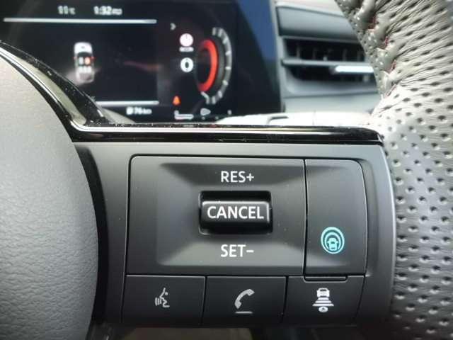 オーラ ニスモ チューンドe-パワー4WD 試乗車UP・プロパイロット・BOSEサウンド・メーカーナビ・地デジ・アラウンドビュー・スマートルームミラー・エマ―ジェーシーブレーキ・踏み間違い防止機能・シートヒーター・LEDライト(14枚目)