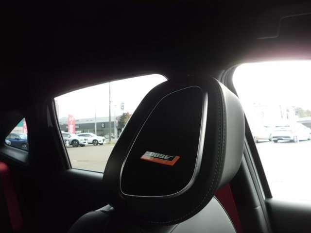 オーラ ニスモ チューンドe-パワー4WD 試乗車UP・プロパイロット・BOSEサウンド・メーカーナビ・地デジ・アラウンドビュー・スマートルームミラー・エマ―ジェーシーブレーキ・踏み間違い防止機能・シートヒーター・LEDライト(19枚目)