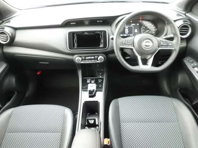 キックス X FOUR 試乗車UP・プロパイロット・アランドビューモニター・スマートルームミラー・エマ―ジェーシーブレーキ・踏み間違い防止機能・シートヒーター・LEDライト(3枚目)