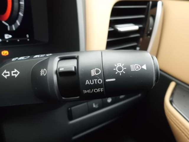 エクストレイル G e-4ORCE プロパイロット・メーカーナビ・地デジ・アランドビューモニター・スマートルームミラー・ナッパレザー・パワーシート・サンルーフ・BOSEサウンド・オートバックドアー・ヘッドアップディスプレー・LEDライト(16枚目)