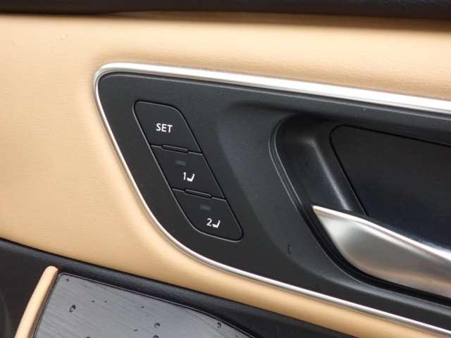 エクストレイル G e-4ORCE プロパイロット・メーカーナビ・地デジ・アランドビューモニター・スマートルームミラー・ナッパレザー・パワーシート・サンルーフ・BOSEサウンド・オートバックドアー・ヘッドアップディスプレー・LEDライト(19枚目)