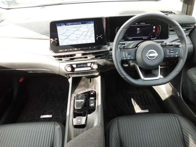 オーラ G FOUR レザーエディション 社用車UP・プロパイロット・メーカーナビ・地デジ・アランドビューモニター・スマートルームミラー・本革シート・パワーシート・BOSEサウンド・シートヒーター・エマ―ジェーシーブレーキ・踏み間違い防止機能(3枚目)