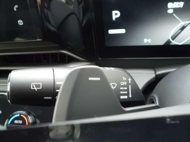 セレナ ハイウェイスターＶ　Ｖセレクション　プロパイロット・メーカーナビ・地デジ・アランドビューモニター・スマートルームミラー・両側パワードアー・エマ―ジェーシーブレーキ・踏み間違い防止機能・純正エンジンスターター・ＬＥＤライト（12枚目）