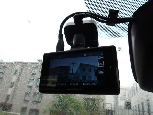 セレナ ＸＶ　プロパイロット・純正大型ナビ・地デジ・アラウンドビューモニター・スマートルームミラー・エマージェンシーブレーキ・踏み間違い防止機能・両側パワードア・シートヒーター・ＬＥＤライト・純正エンジンスターター（18枚目）